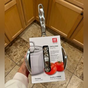 ZWILLING 2Q sauce pan